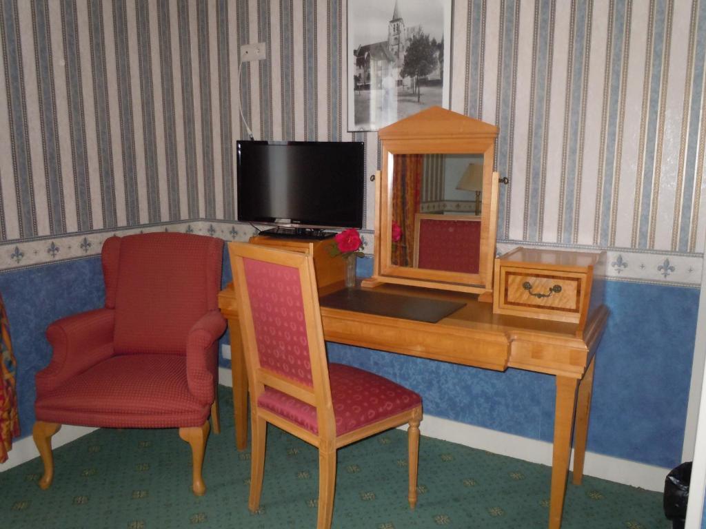 Hotel La Croix Blanche Montrichard Habitación foto